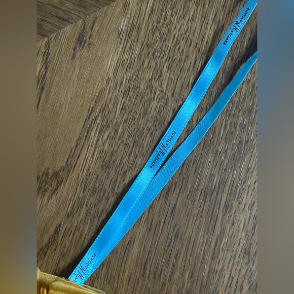 Vintage Marciano Silk Top - Picture 6 of 7